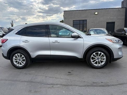 Used 2020 Ford Escape SE AWD/4WD image 4