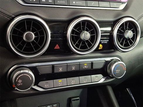 Used 2022 Nissan Sentra SV image 14