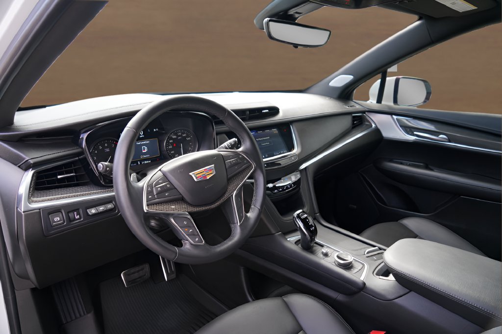 Used 2024 Cadillac XT5 Sportv w/ Technology Package AWD/4WD image 9