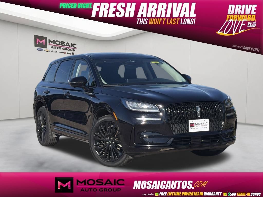 Used 2023 Lincoln Corsair AWD w/ Equipment Group 101A image 1