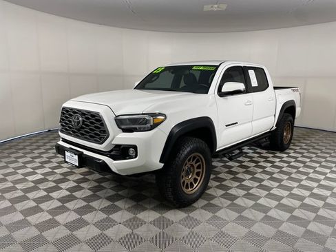 Used 2023 Toyota Tacoma TRD Off-Road w/ TRD Premium Off Road Package AWD/4WD image 1