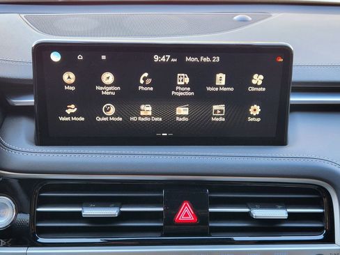 Used 2024 Genesis G70 3.3T Advanced image 14