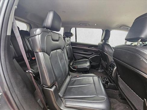 Used 2022 Jeep Grand Cherokee L Limited image 15