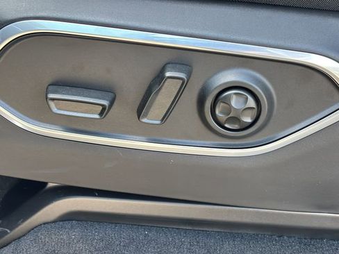 New 2026 Jeep Grand Wagoneer L Limited AWD/4WD image 20