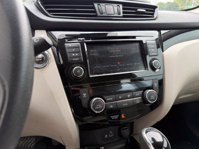 Used 2019 Nissan Rogue Sport SV AWD/4WD image 11