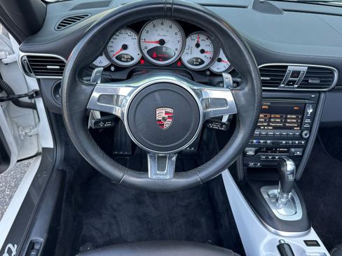 Used 2011 Porsche 911 Turbo AWD/4WD image 17