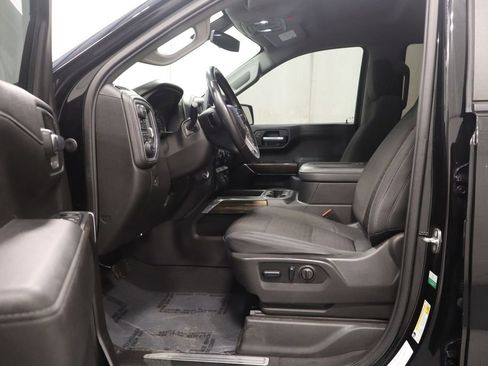 Used 2021 Chevrolet Silverado 1500 LT Trail Boss image 11