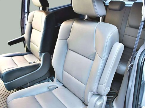 Used 2016 Honda Odyssey EX-L image 29