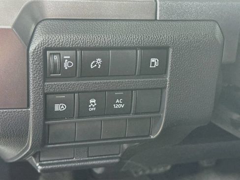 Certified 2025 Toyota 4Runner TRD Off-Road AWD/4WD image 10