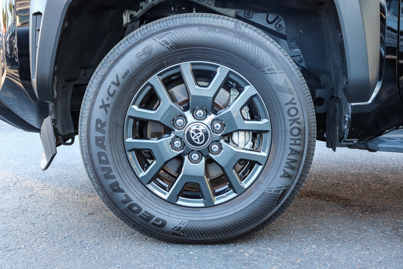 Certified 2025 Toyota 4Runner SR5 AWD/4WD image 11
