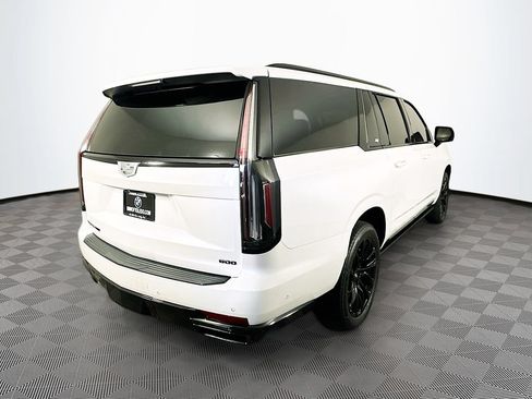 Used 2024 Cadillac Escalade ESV Sport Platinum w/ LPO, ONYX Package AWD/4WD image 9