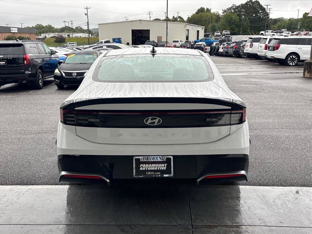 New 2026 Hyundai Sonata SEL FWD image 25