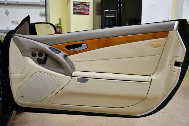 Used 2008 Mercedes-Benz SL 550 w/ P1 Pkg image 43