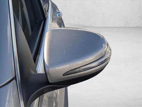 Used 2022 Mercedes-Benz GLC 300 image 10