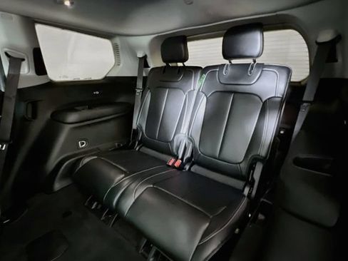 Used 2021 Jeep Grand Cherokee L Limited AWD/4WD image 36