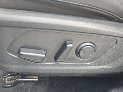 Used 2024 Kia Sportage EX FWD image 16