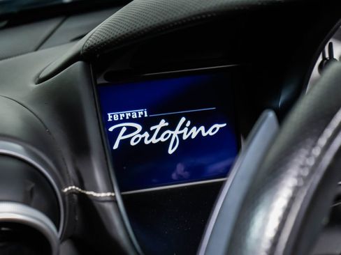 Certified 2019 Ferrari Portofino image 35