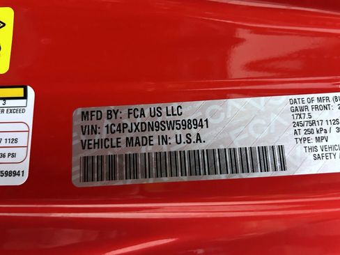 Used 2025 Jeep Wrangler Unlimited Sport AWD/4WD image 25