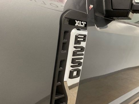 New 2025 Ford F250 XLT w/ FX4 Off-Road Package image 8