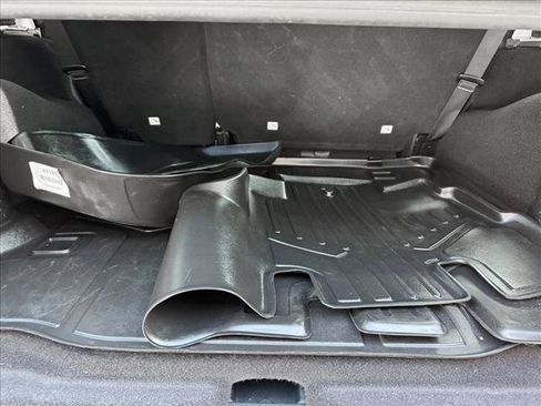 Used 2016 Jeep Wrangler Unlimited Rubicon image 8