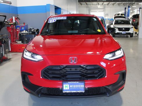 Used 2025 Honda HR-V Sport image 3