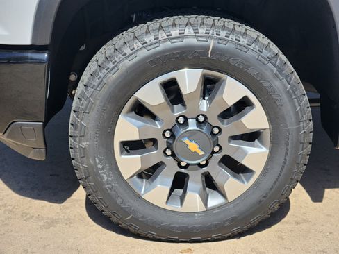 New 2026 Chevrolet Silverado 2500 Custom w/ Custom Convenience Package image 18