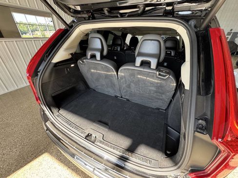 Used 2024 Volvo XC90 B6 Core w/ Protection Package Premier image 33