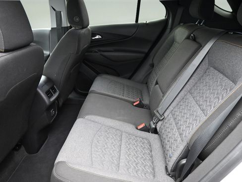 Used 2024 Chevrolet Equinox LT AWD/4WD image 14