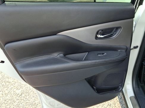 Used 2023 Nissan Murano SL w/ SL Moonroof Package AWD/4WD image 19