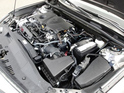 Used 2023 Toyota Camry SE FWD image 21