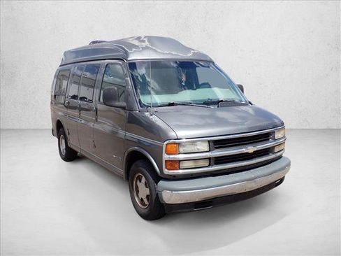 Used 1999 Chevrolet Express 1500 w/ Preferred Equipment Group RWD image 10