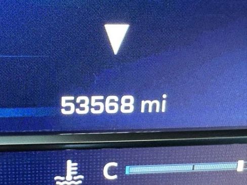 Used 2022 Chevrolet Suburban High Country w/ Premium Package 2 image 15