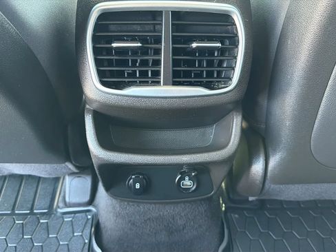 Used 2020 Hyundai Santa Fe SEL w/ Convenience Package AWD/4WD image 29