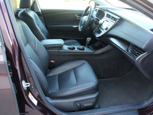 Used 2016 Toyota Avalon XLE Premium FWD image 29