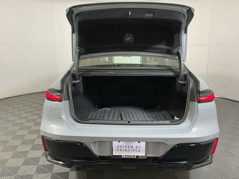 Certified 2025 BMW 740i w/ Premium Package image 29