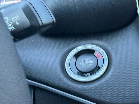 New 2025 Jeep Grand Cherokee L Altitude image 16