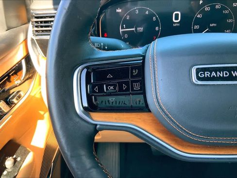 Used 2022 Jeep Grand Wagoneer Series III w/ HD Trailer Tow Package image 26