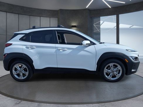 Used 2023 Hyundai Kona SEL image 7