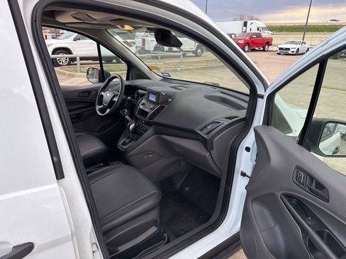 Used 2023 Ford Transit Connect XL image 15