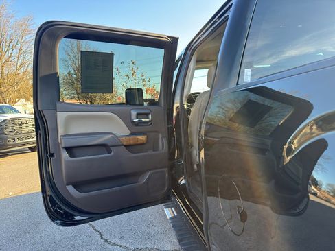 Used 2018 GMC Sierra 1500 SLT w/ SLT Premium Package image 18