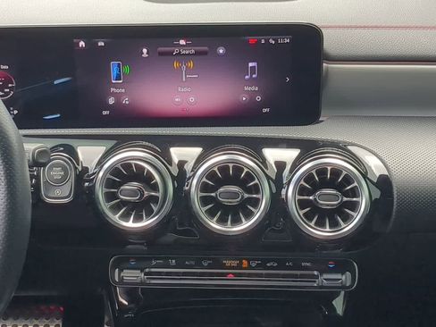 Used 2024 Mercedes-Benz CLA 250 image 29