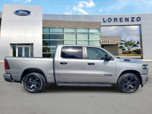 Used 2025 RAM 1500 Big Horn AWD/4WD image 4