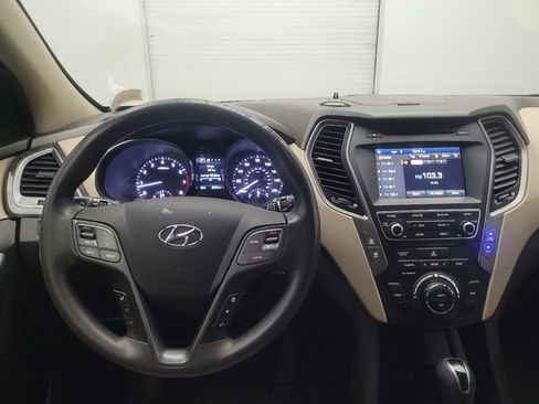 Used 2017 Hyundai Santa Fe Sport image 22