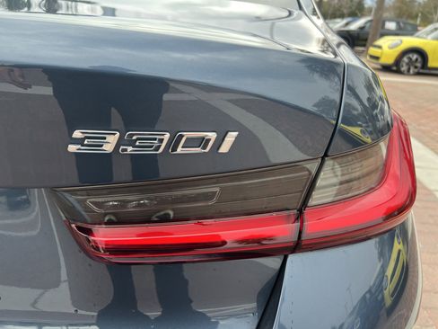 Certified 2025 BMW 330i Sedan image 42