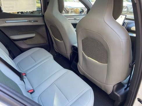 New 2025 Volvo EX30 Plus w/ Climate Package image 15