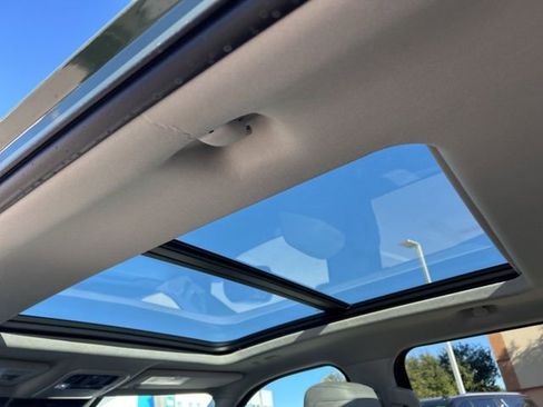 Used 2023 Toyota Tundra Limited image 13