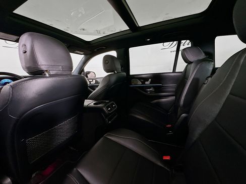 Used 2022 Mercedes-Benz GLS 450 4MATIC w/ AMG Line Exterior image 26