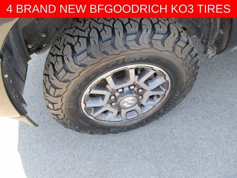 Used 2022 RAM 2500 Limited AWD/4WD image 4
