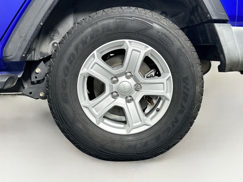 Used 2019 Jeep Wrangler Unlimited Sport S AWD/4WD image 11