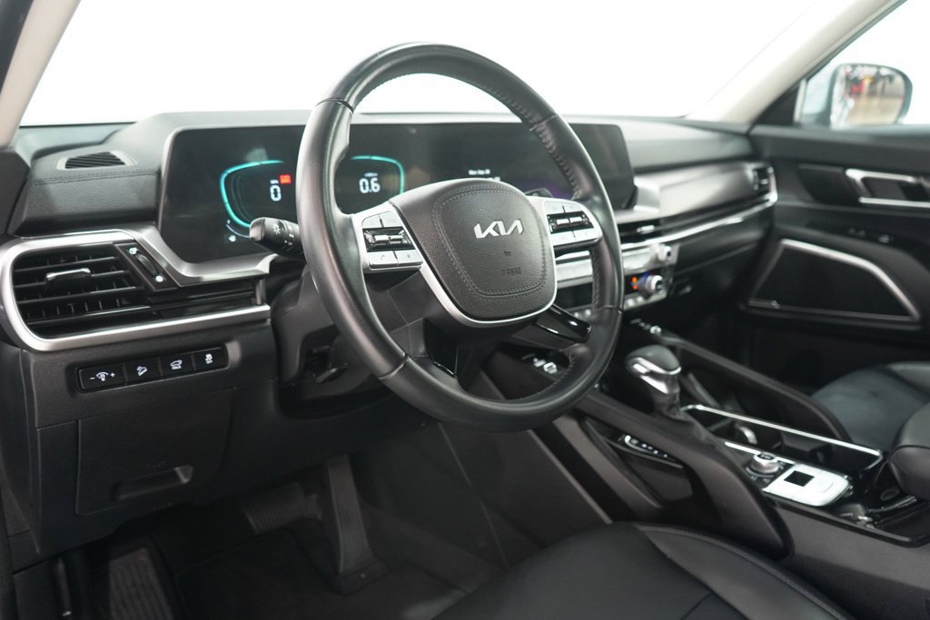 Used 2025 Kia Telluride S AWD/4WD image 18